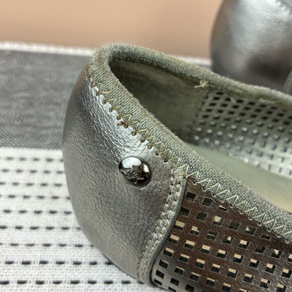 Ann Klein Sport Women’s Silver Ballet Flats Size 8.5 - Picture 5 of 8